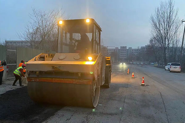 濟(jì)南挖掘機(jī)租賃